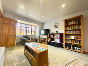 Lounge- click for photo gallery